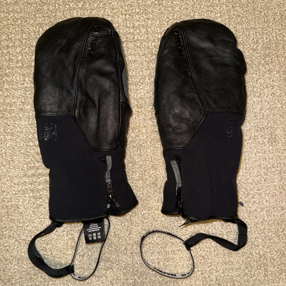 Oyuki Tamashi GORE-TEX Mitts - Size Medium - Black